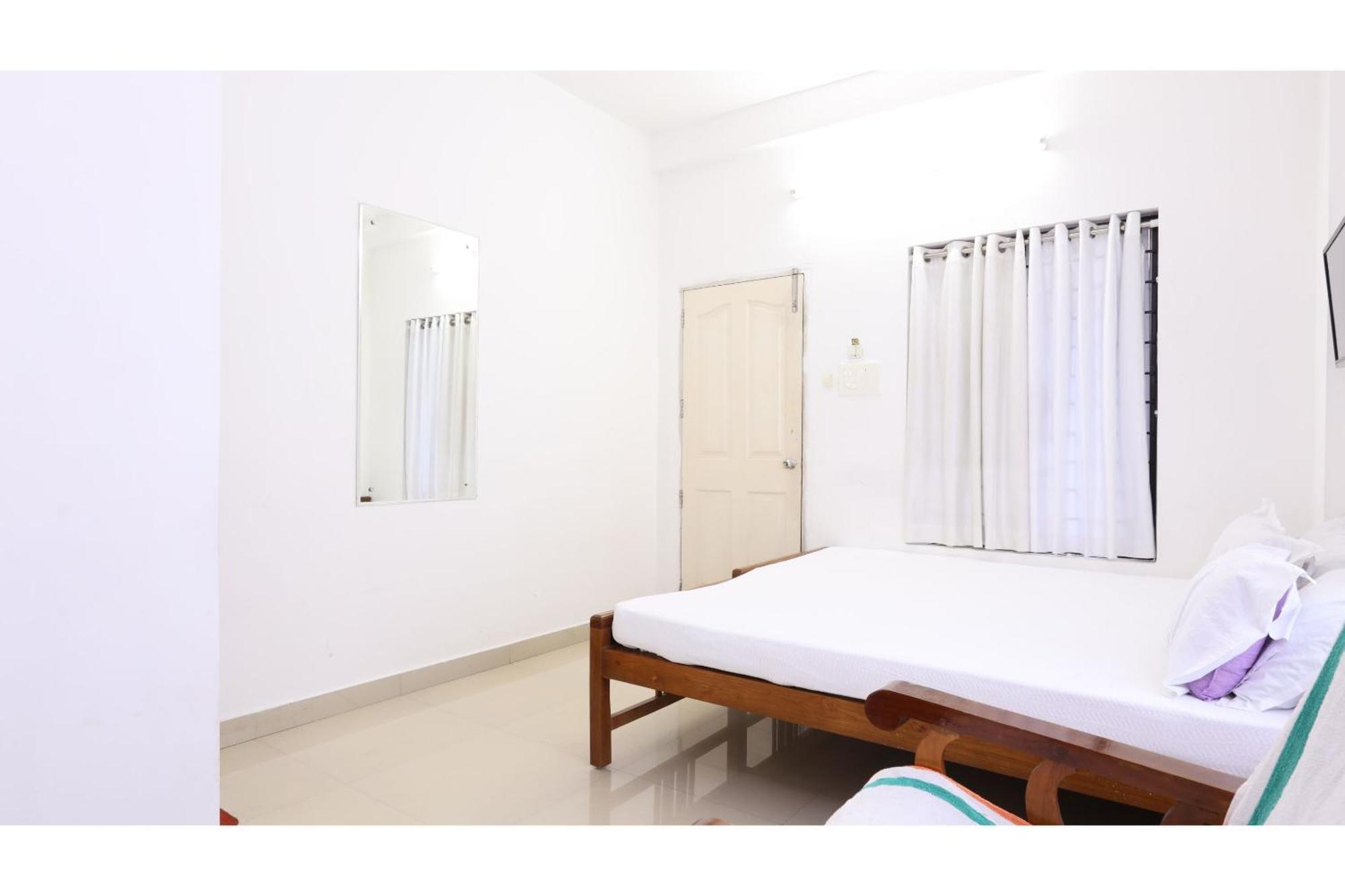 Collection O Ar Square 호텔 Thrissur 외부 사진