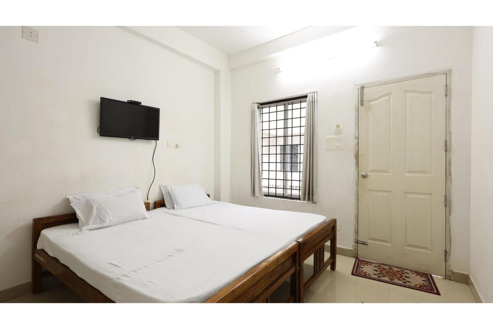 Collection O Ar Square 호텔 Thrissur 외부 사진